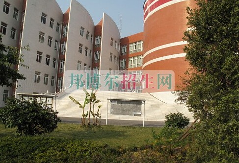 保山中醫(yī)藥高等?？茖W(xué)校