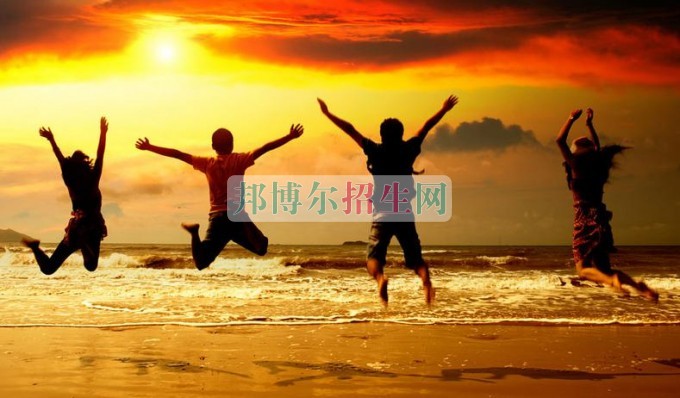 高中文憑高還是中專(zhuān)