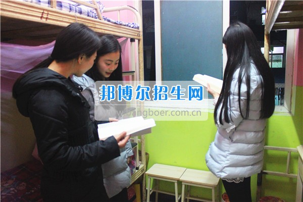 成都希望幼師學(xué)校是責(zé)任？更是一種愛！