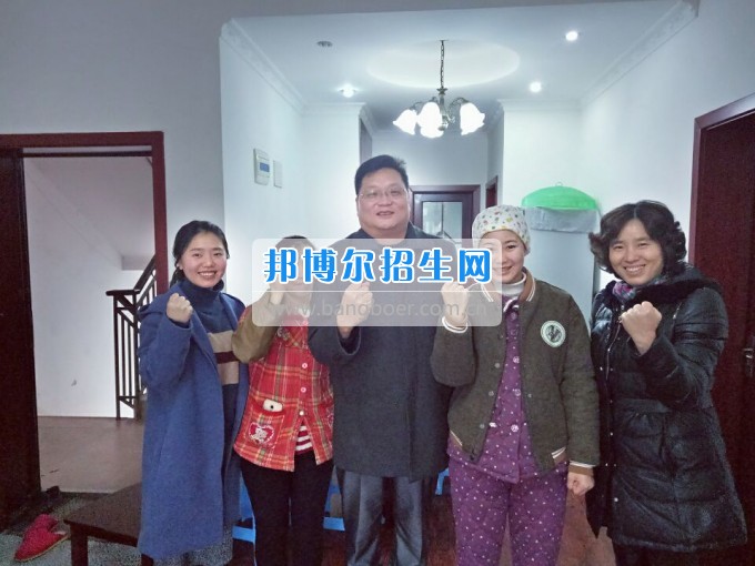 重慶航天職業(yè)技術(shù)學(xué)院關(guān)心學(xué)生生活、關(guān)注學(xué)生成長