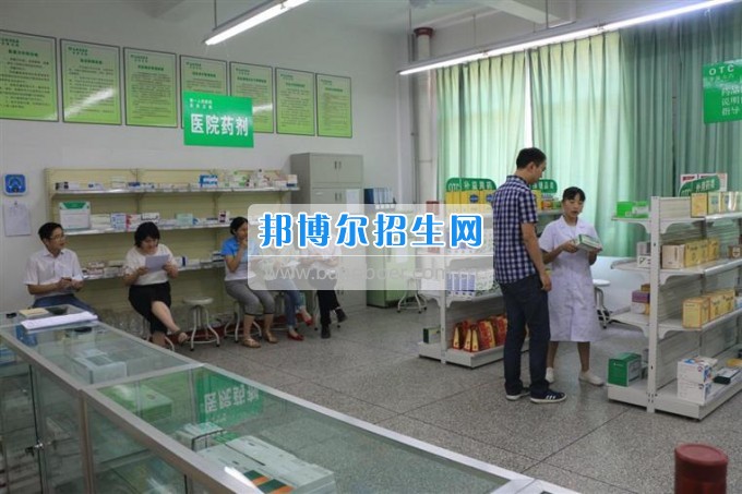 四川衛(wèi)生康復(fù)職業(yè)學(xué)院校企合辦營銷技能大賽，共促學(xué)生營銷技能提升