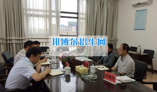 貴州警察學(xué)院來貴州商業(yè)高等?？茖W(xué)校參觀交流