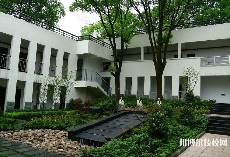 中國人民解放軍總參謀部信息化部直屬工廠職業(yè)技術(shù)學(xué)校怎么樣、好不好
