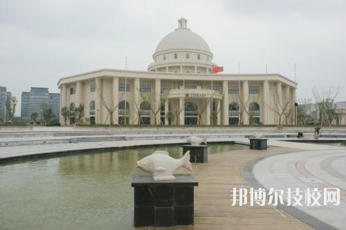 寧波外事學(xué)校2020年報名條件、招生要求、招生對象