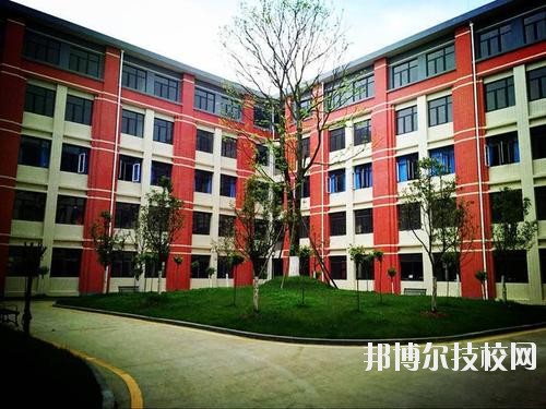 貴陽衛(wèi)生學(xué)校2020年報(bào)名條件、招生要求、招生對象