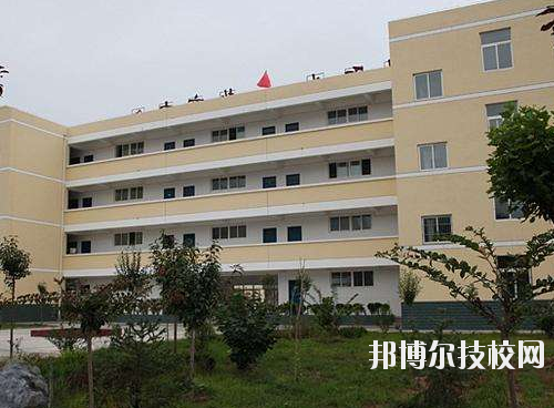 鳳縣職業(yè)教育中心2020年報(bào)名條件、招生要求、招生對(duì)象
