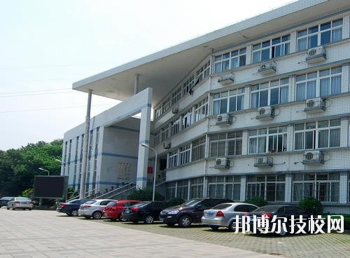 鄞州職業(yè)高級中學2020年報名條件、招生要求、招生對象