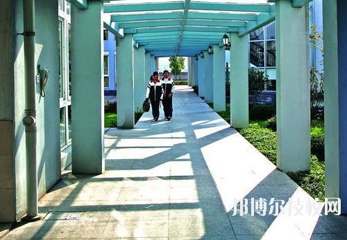 寧波經貿學校2020年學費、收費多少