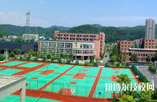 浙江桐廬職業(yè)技術學校2020年報名條件、招生要求、招生對象