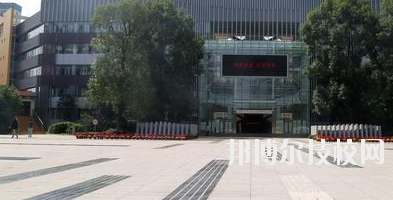 武威西牛職業(yè)技術學校2020年報名條件、招生要求、招生對象