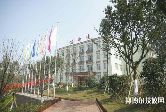 重慶立信職業(yè)教育中心2020年報(bào)名條件、招生要求、招生對象