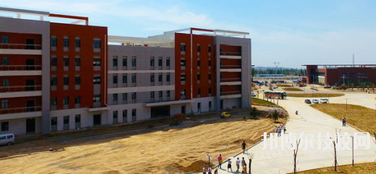 甘肅建筑材料工業(yè)學(xué)校2020年報名條件、招生要求、招生對象