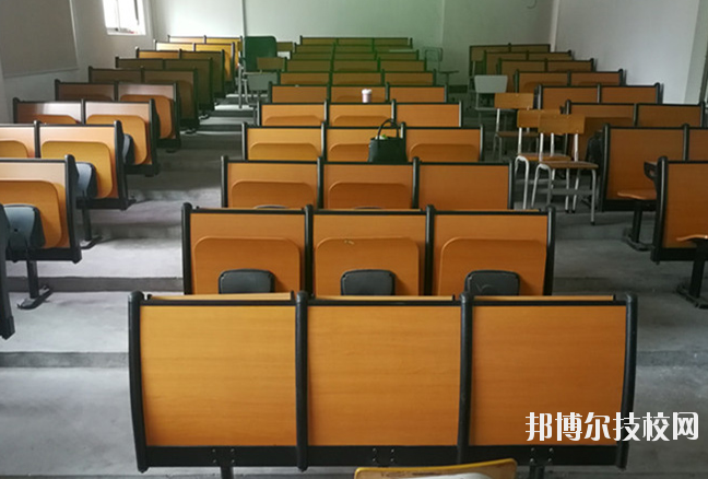 梅州梅鐵職業(yè)技術學校2020年報名條件、招生要求、招生對象