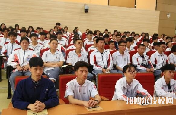 新昌技師學(xué)院2020年報(bào)名條件、招生要求、招生對(duì)象