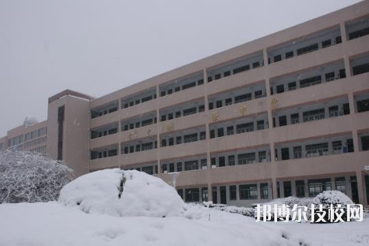 海鹽縣商貿學校2020年招生辦聯(lián)系電話