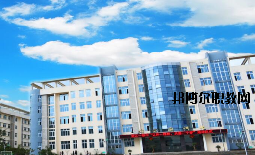 重慶墊江縣第一職業(yè)中學(xué)校怎么樣、好不好