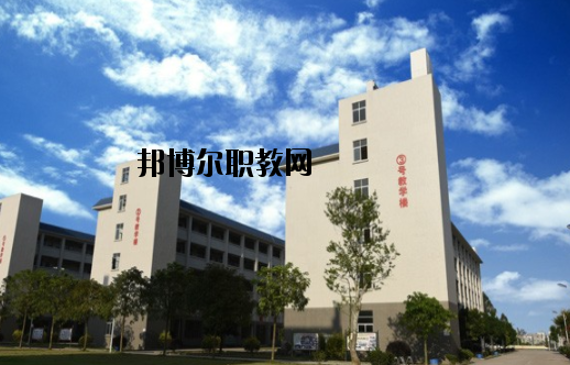 化州職業(yè)技術(shù)學(xué)校2020年報名條件、招生要求、招生對象