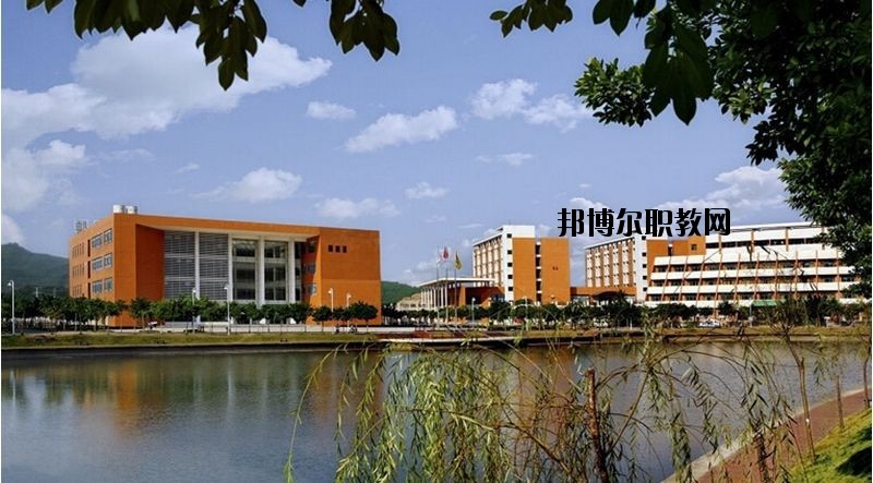 仙桃新亞電腦中等職業(yè)學(xué)校2020年報名條件、招生要求、招生對象