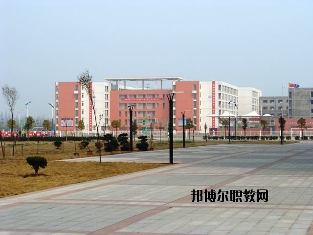 崇仁職業(yè)教育中心2020年報名條件、招生要求、招生對象 