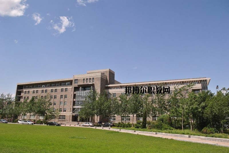 恩施中等職業(yè)技術(shù)學(xué)校2020年報名條件、招生要求、招生對象