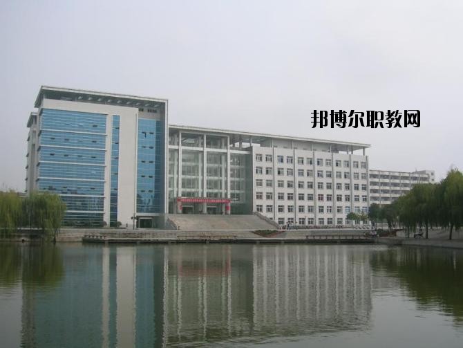 姚安縣職業(yè)高級中學(xué)2020年學(xué)費(fèi)、收費(fèi)多少