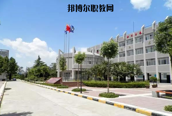 西安高陵區(qū)職業(yè)技術(shù)教育中心2020年報(bào)名條件、招生要求、招生對象 