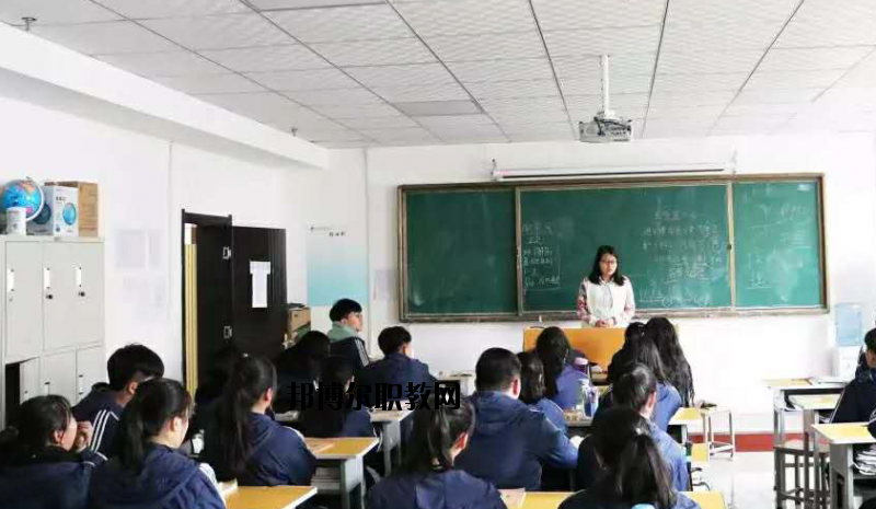 西安藝術職業(yè)高級中學2020年報名條件、招生要求、招生對象 