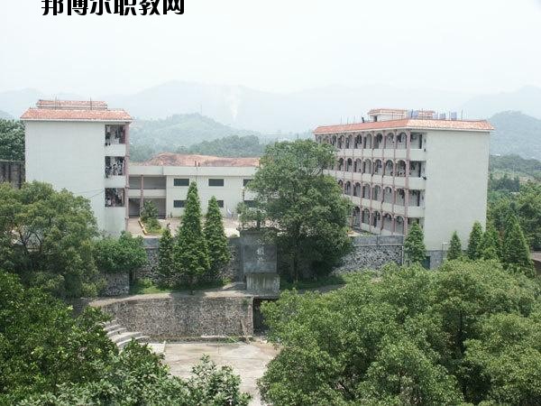 萍鄉(xiāng)電子工業(yè)學(xué)校2020年報名條件、招生要求、招生對象