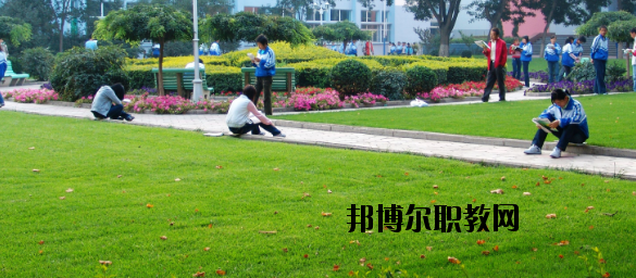 甘肅工業(yè)技師學(xué)院2020年報(bào)名條件、招生要求、招生對(duì)象