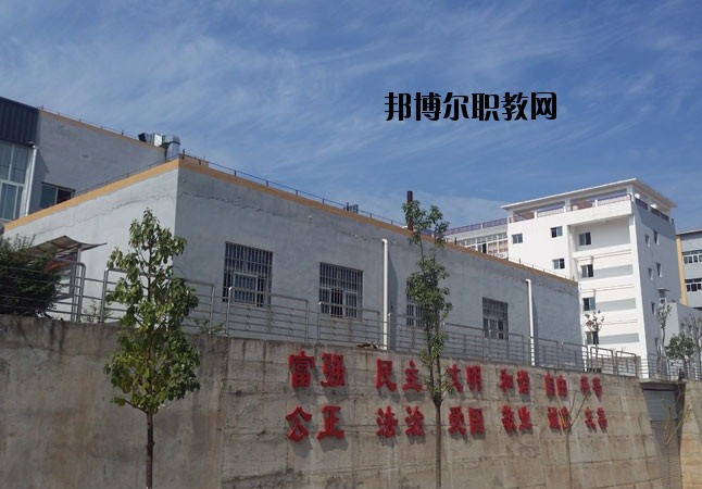 彭山縣職業(yè)高級(jí)中學(xué)校2020年報(bào)名條件、招生要求、招生對(duì)象