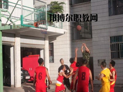 新平縣職業(yè)高級(jí)中學(xué)怎么樣、好不好