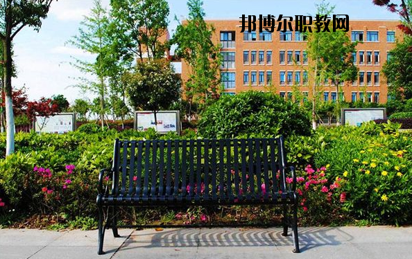 渭南興華職業(yè)學(xué)校2020年報(bào)名條件、招生要求、招生對(duì)象 