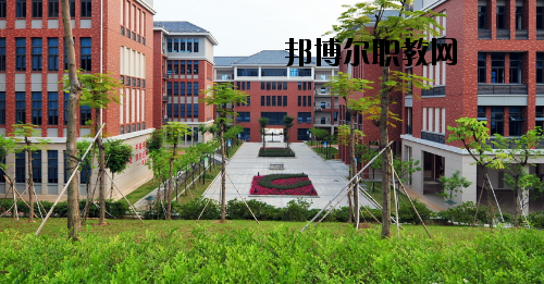東莞輕工業(yè)學(xué)校2020年報名條件、招生要求、招生對象