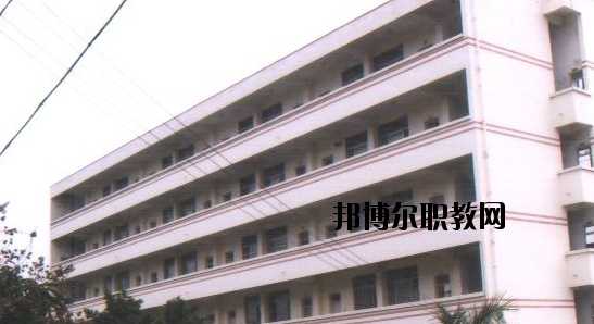 南寧電子工程學(xué)校2020年報(bào)名條件、招生要求、招生對(duì)象 