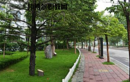 馬關(guān)縣民族職業(yè)高級中學(xué)2020年學(xué)費、收費多少