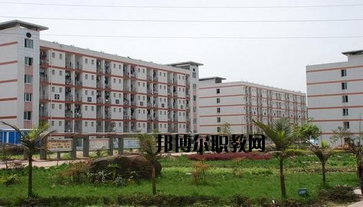 四川機(jī)電技術(shù)學(xué)校2020年報(bào)名條件、招生要求、招生對(duì)象
