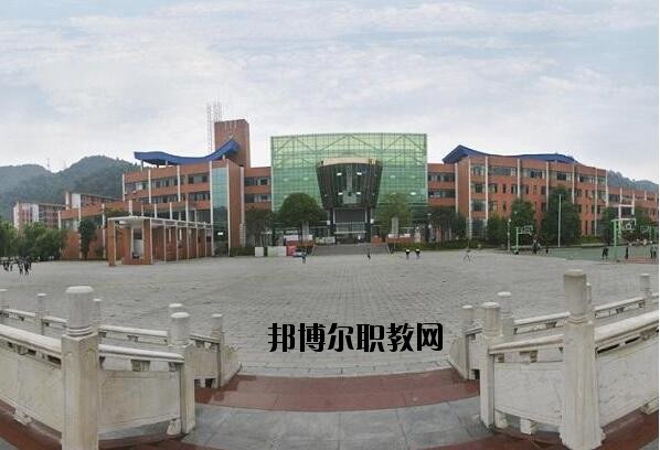 遵義體育運動學(xué)校2020年報名條件、招生要求、招生對象