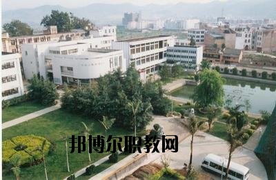 文山三鑫中等職業(yè)技術(shù)學(xué)校2020年報名條件、招生要求、招生對象