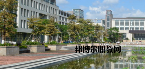 佛山高明區(qū)職業(yè)技術(shù)學(xué)校2020年報(bào)名條件、招生要求、招生對(duì)象