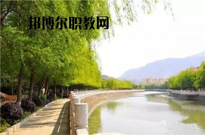華坪縣職業(yè)高級中學(xué)2020年報(bào)名條件、招生要求、招生對象