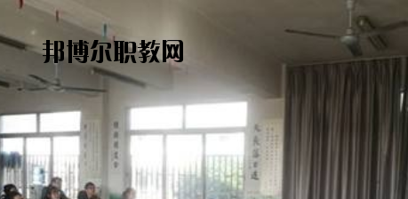 秦皇島燕成中等專業(yè)學(xué)校2020年報名條件、招生要求、招生對象 
