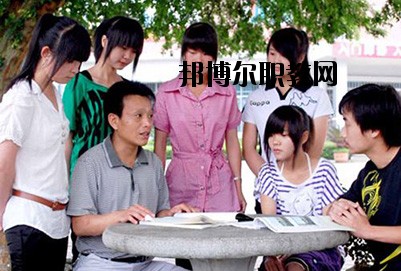內(nèi)江奮發(fā)職業(yè)學(xué)校2020年報(bào)名條件、招生要求、招生對(duì)象