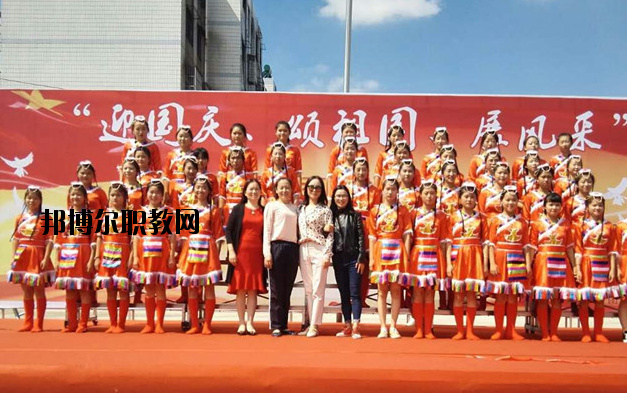 阜陽現(xiàn)代職業(yè)教育學(xué)校2020年報(bào)名條件、招生要求、招生對象