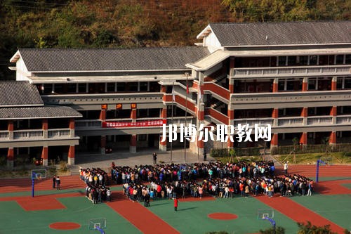 四川石棉職業(yè)高級中學(xué)怎么樣、好不好