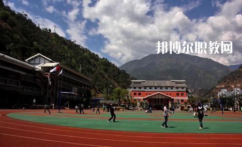 四川石棉職業(yè)高級中學2020年報名條件、招生要求、招生對象