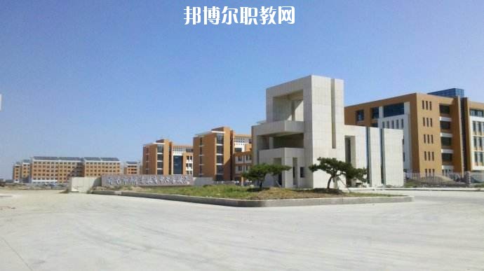 確山縣職業(yè)教育中心2021年報(bào)名條件、招生要求、招生對象