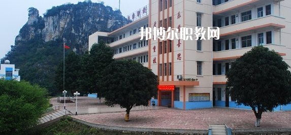 扶綏縣職業(yè)技術(shù)學(xué)校2020年報(bào)名條件、招生要求、招生對象