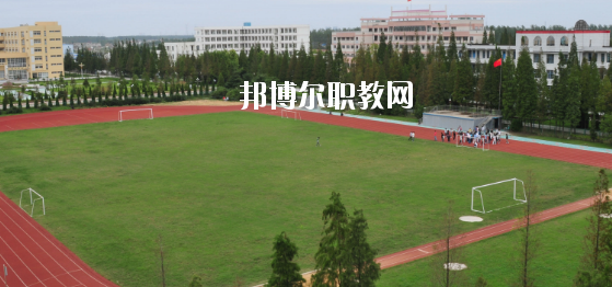 柳州市制劑醫(yī)藥技工學(xué)校2020年報(bào)名條件、招生要求、招生對象 