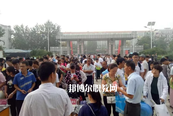 青縣職業(yè)技術(shù)教育中心2020年報名條件、招生要求、招生對象