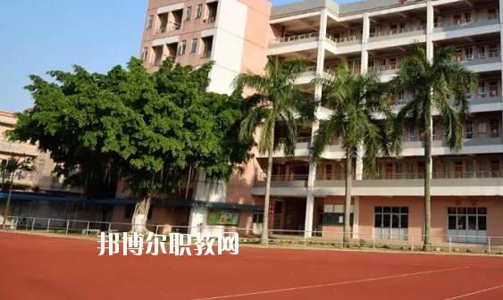 佛山順德區(qū)容桂職業(yè)技術學校2020年報名條件、招生要求、招生對象